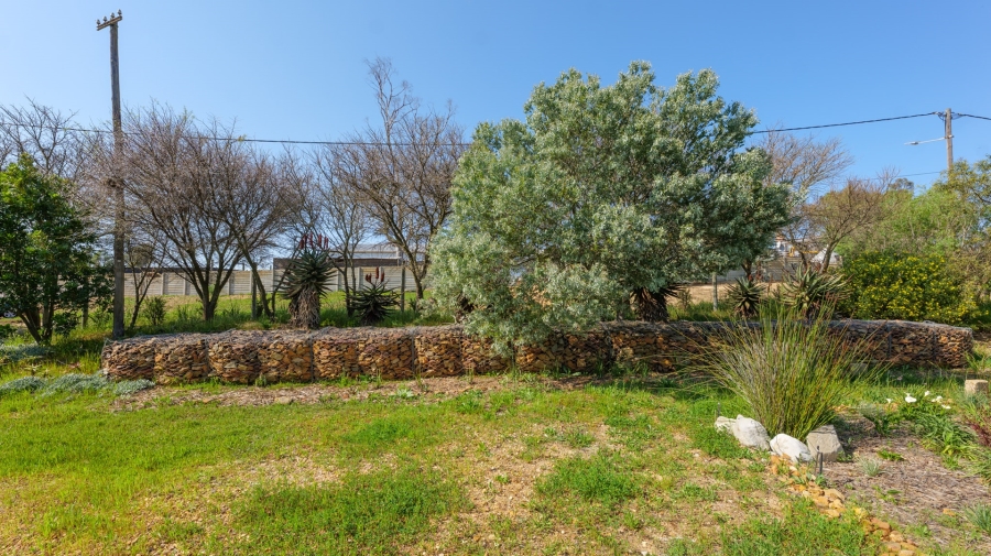 2 Bedroom Property for Sale in Napier Western Cape